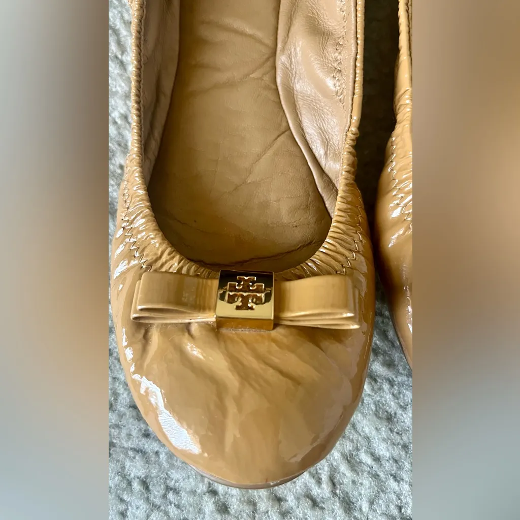 TORY BURCH Eddie Bow Patent Leather Ballet Flats Size 6 Royal Tan Excellent Cond. - Image 10
