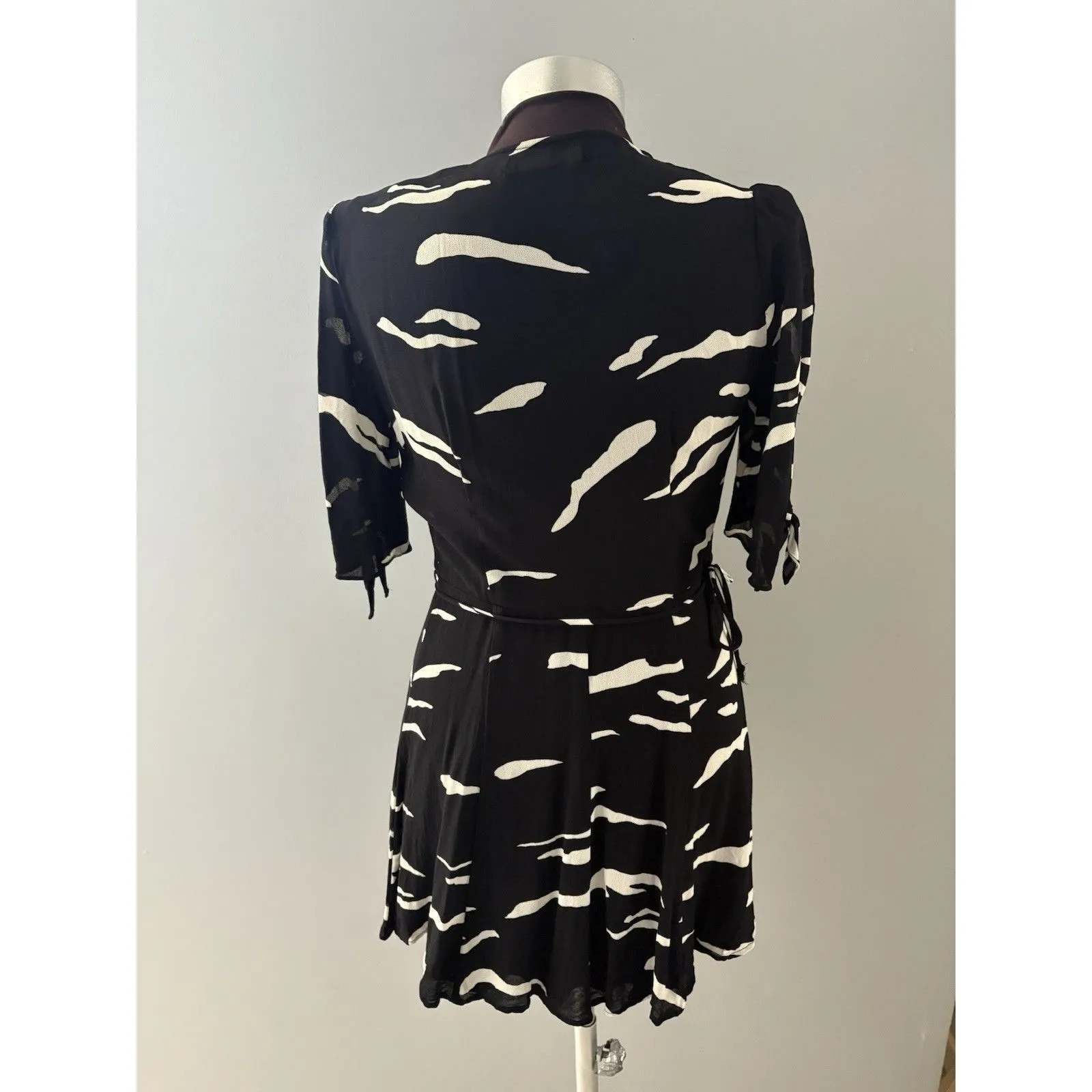 Reformation Sammy Wrap Dress Size M Black White Mustang Mini Cocktail Party - Image 3
