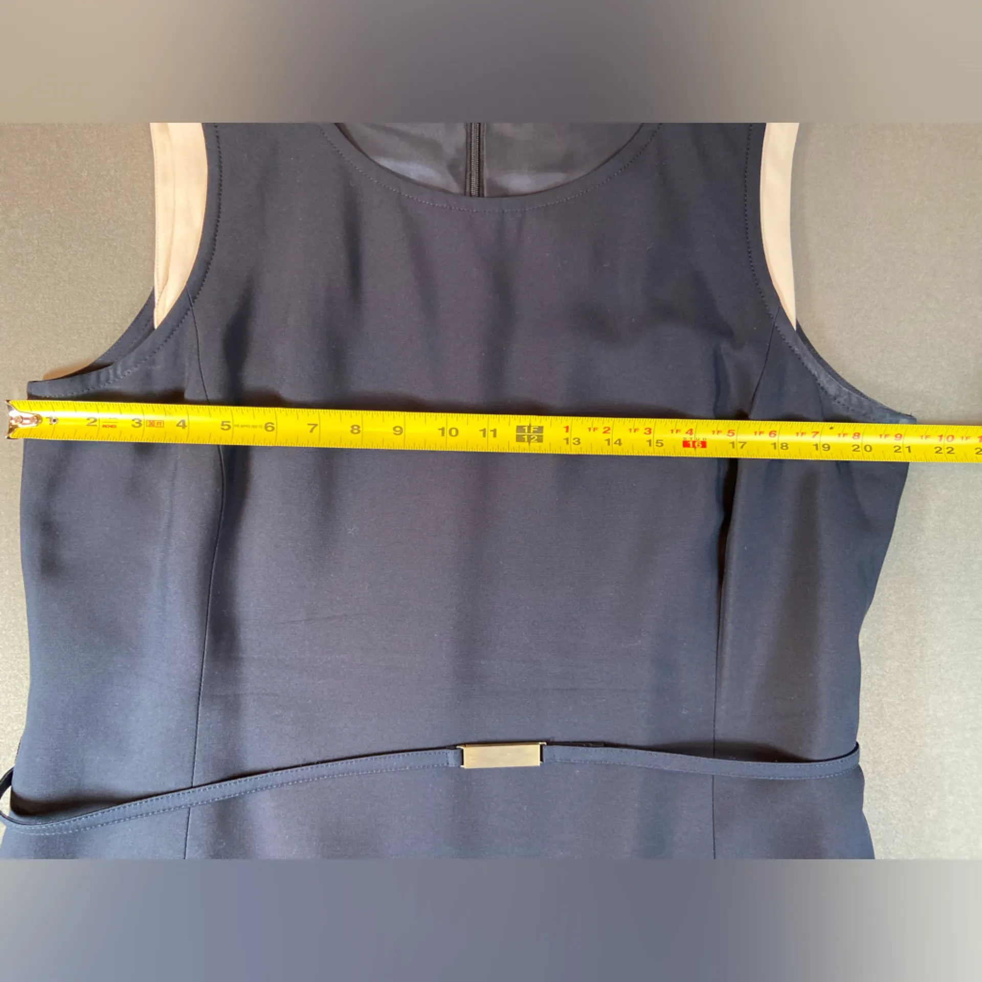 Ellen Tracy, sleeveless short blue/white‎ silk dress with belt, size 16 - Image 5