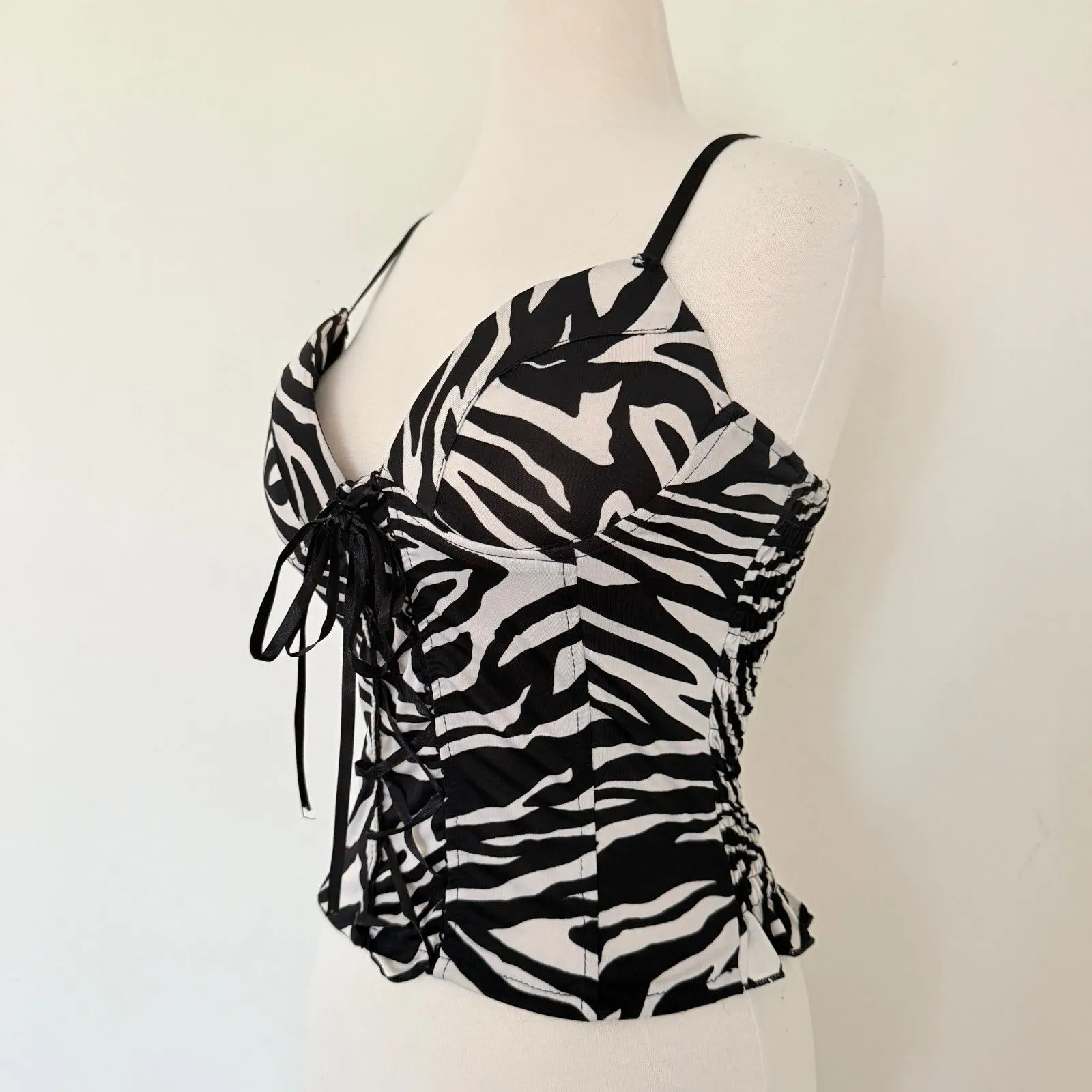 Vintage Y2K Black & White Strappy Ribbon Padded Corset Aesthetic Zebra Crop Top Size undefined - Image 3