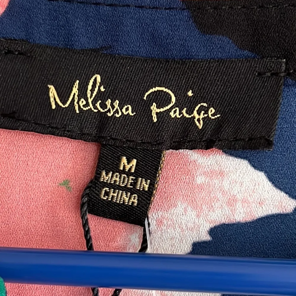 Melissa Paige sz med Springtime in Paris floral print blouse vneck roll tab slvs - Image 3