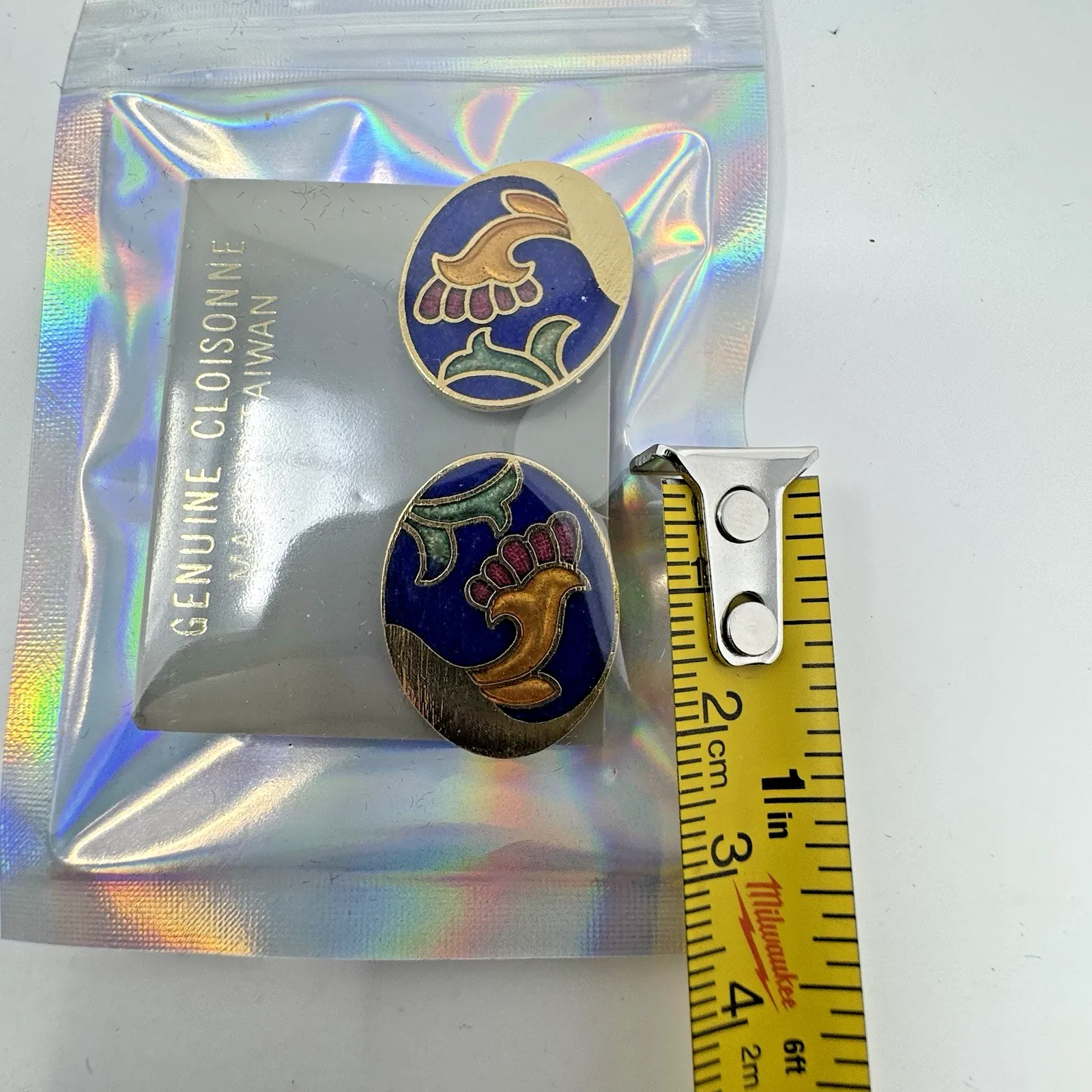 Vintage Cloisonné Clip On Earrings Floral Oval Gold Tone 1” Made Taiwan Blue - Image 7