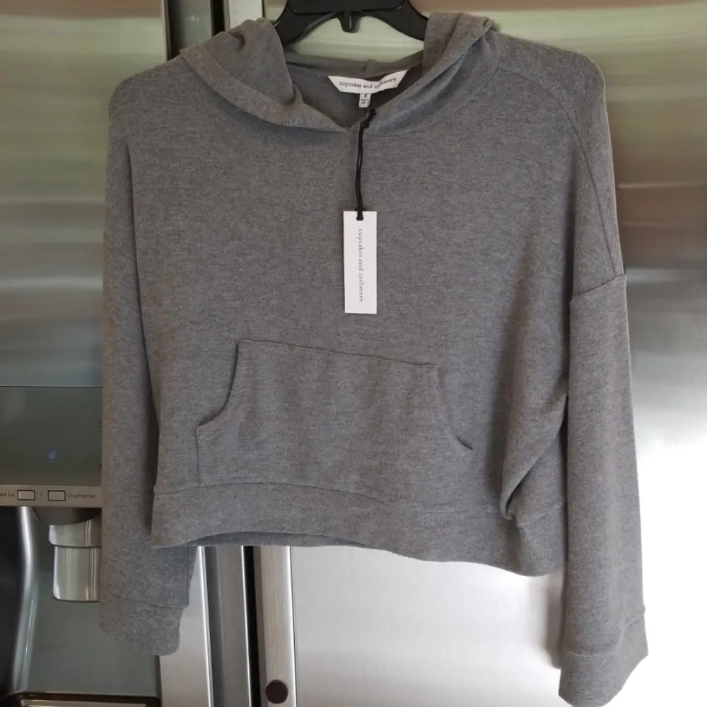 đź’•CUPCAKES AND CASHMEREđź’• Soft Knit Cropped Hoodie - Image 8