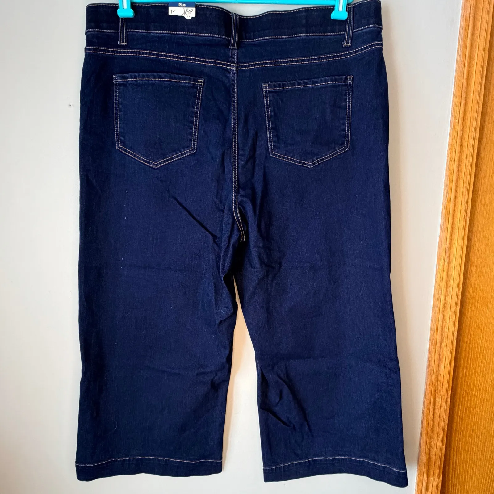 NWT! Terra & Sky Dark Wash High Rise Wide Leg Jean Capri Size 20W - Image 2