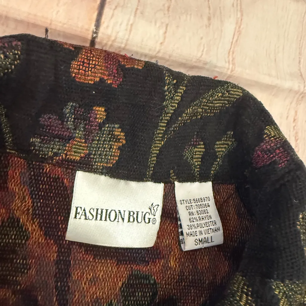 Fashion Bug Vintage  Women's Black Tapestry Long Sleeve Jacket XL Blazer Small - Image 2