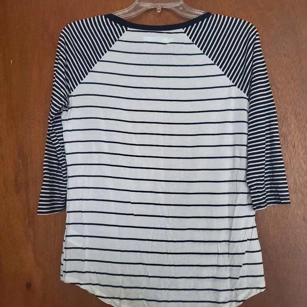 Maurices Black and white striped long sleeve t-shirt - Image 6