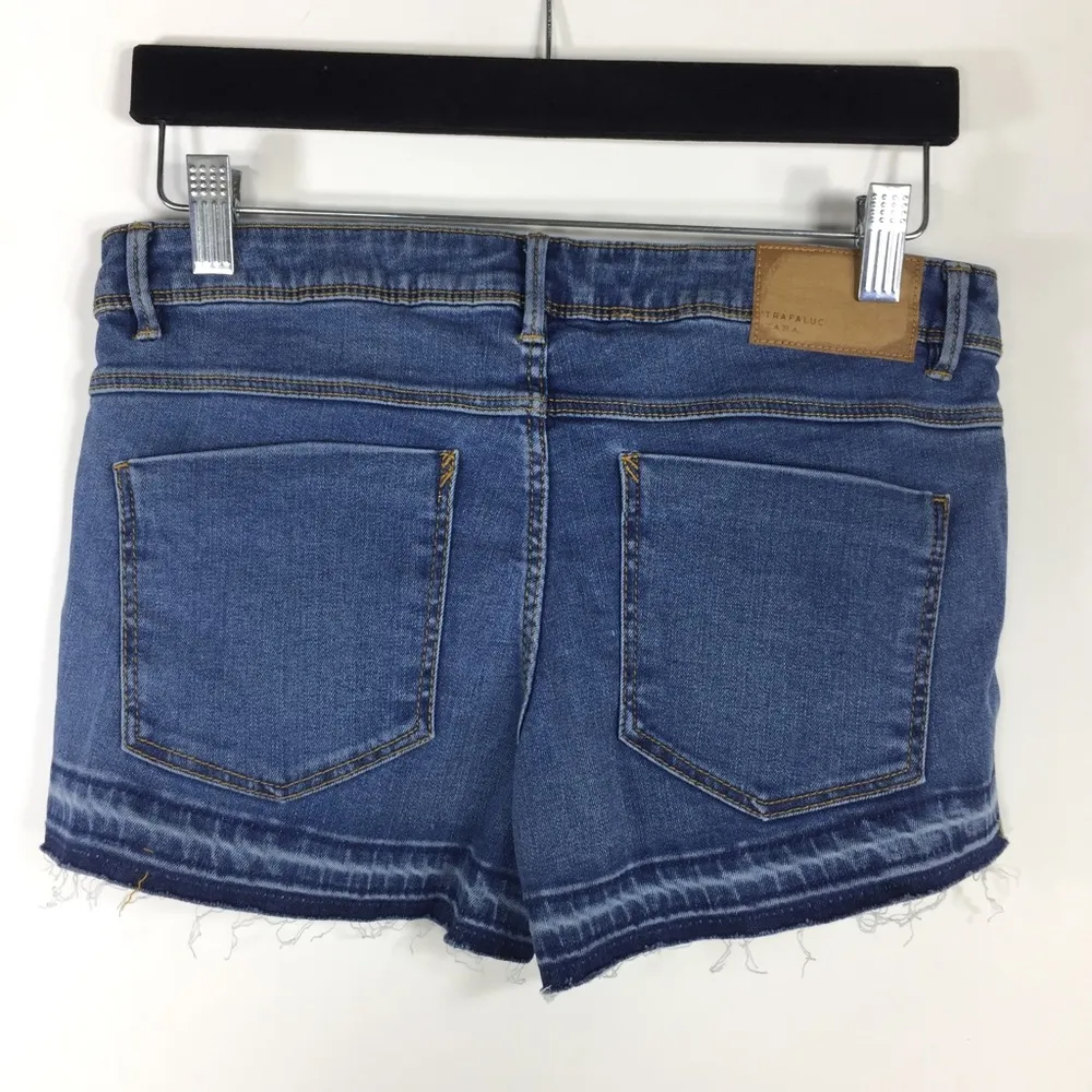 Zara Trafaluc Denim Shorts Raw Hem 6 - Image 7