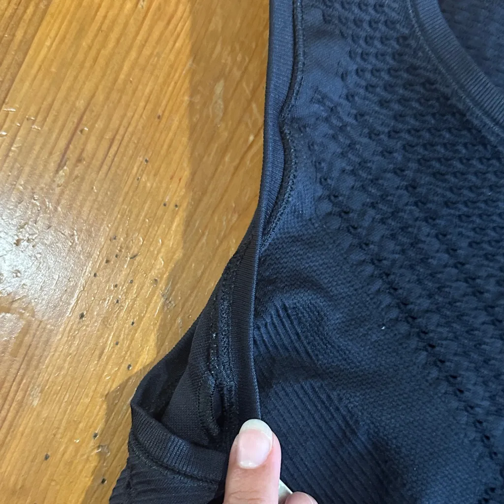 Athleta Midnight Blue Textured Crop Top - Image 7