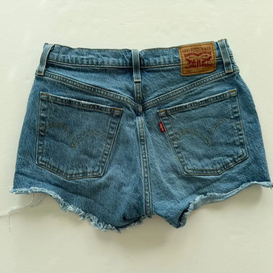 Levi's 501 Original High-Rise Cut-Off Jean Shorts Size 27 Cheeky Daisy Dukes - Image 3