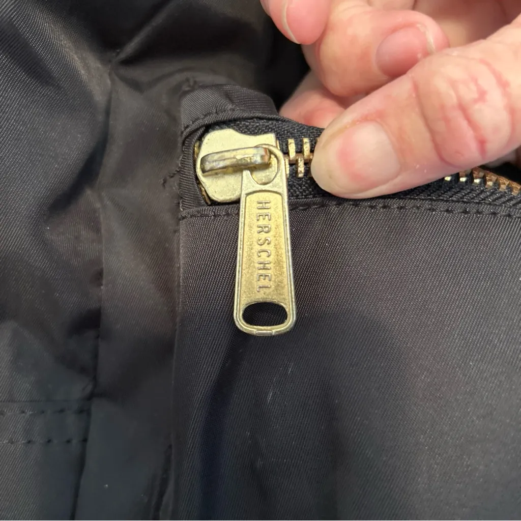 NWOT Herschel Supply Company Classic Black Backpack - Image 8