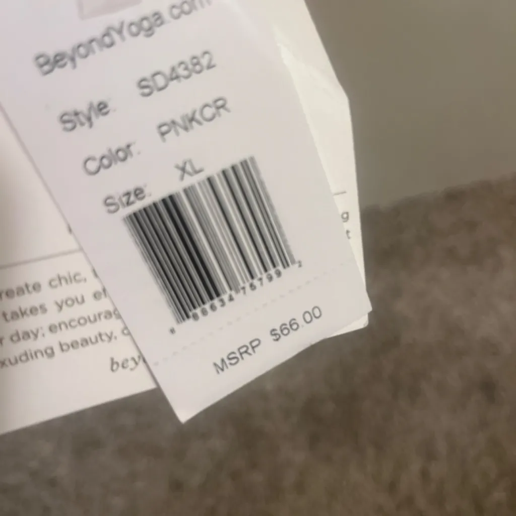 Beyond yoga, Spacedye tank top, new with tags extra large - Image 3