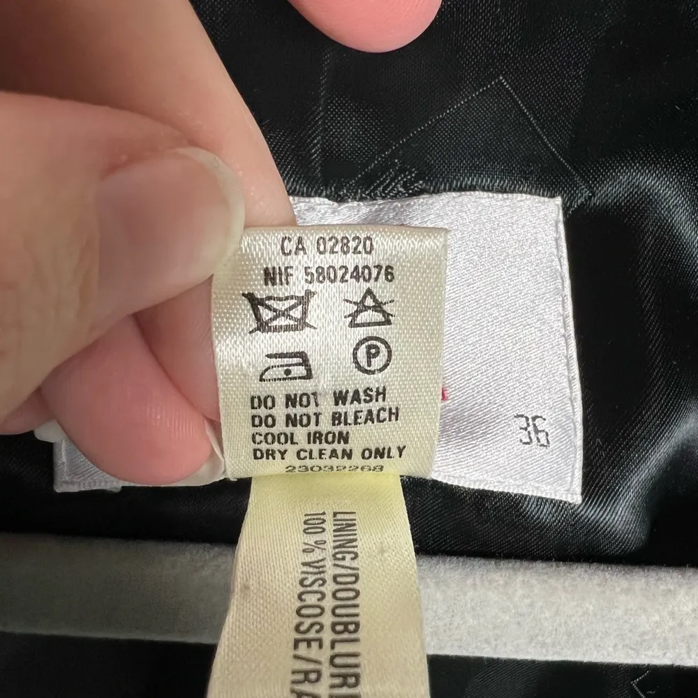 Mondi wool black blazer with shoulder pads‎ Size 36 - Image 6