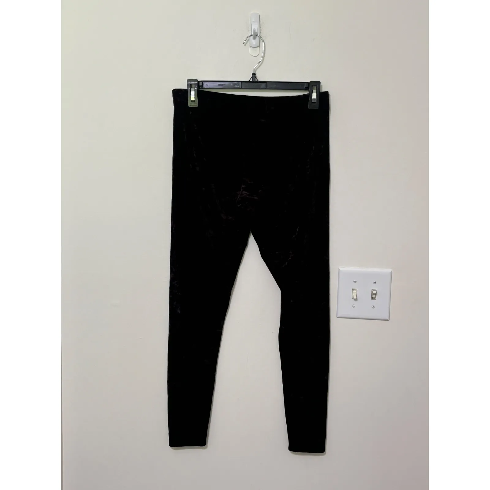 Nordstrom Black Velvet Leggings Soft Stretch Casual Pants‎ Size M - Image 2