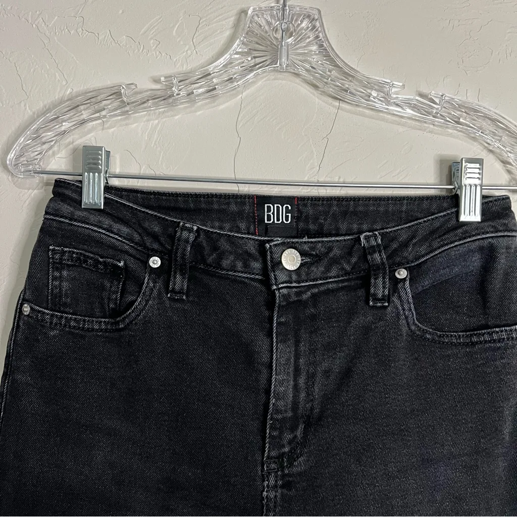 BDG Black Flood Wide-Leg High Rise Raw Hem Crop Denim Jeans - Image 3