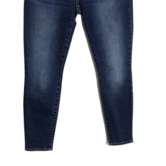 Lucky brand ladies dark denim low rise skinny Lolita jeans size 28 - Image 4