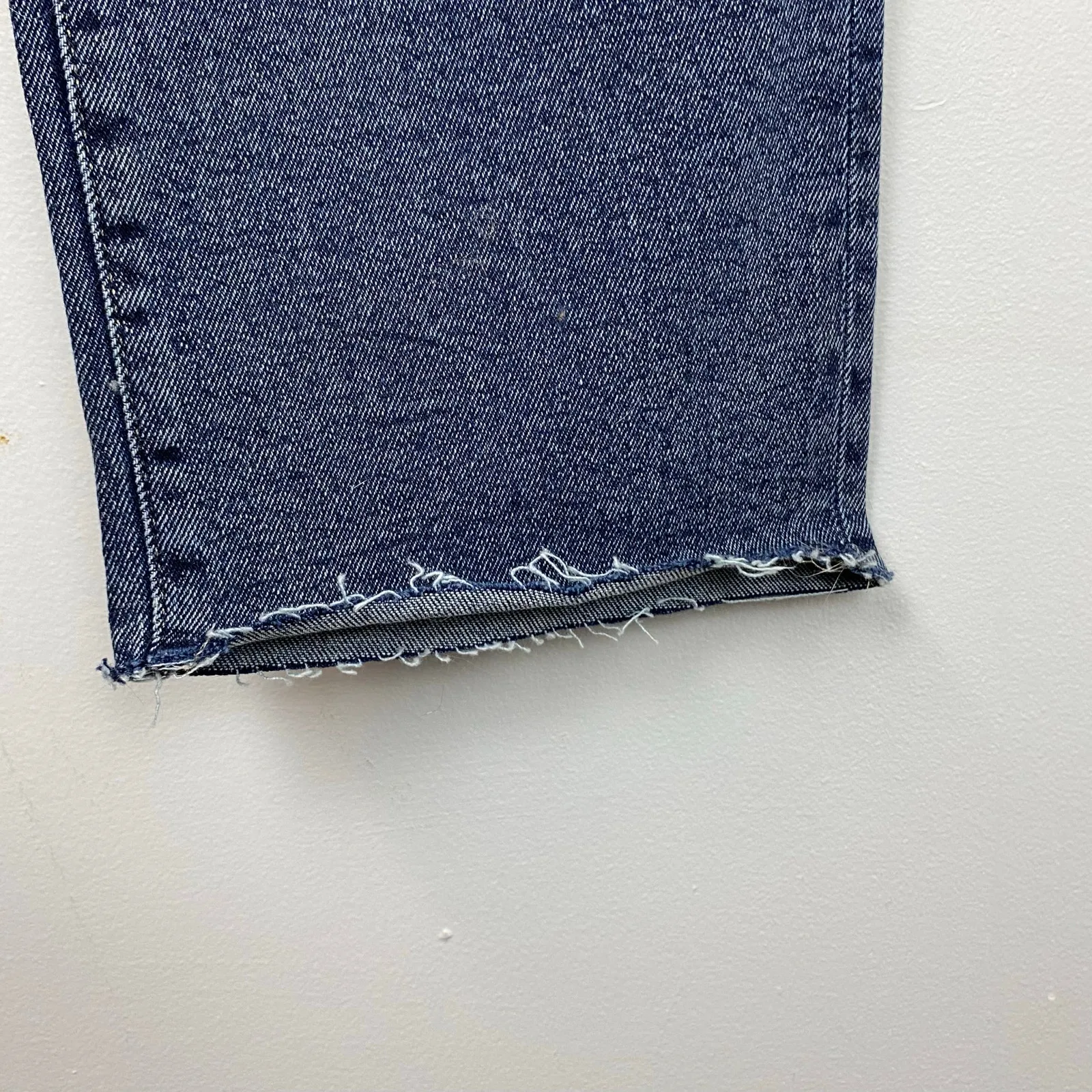 Joe’s Jeans Women’s High Rise Straight Leg Jeans Indigo Worn Size 33 - Image 6