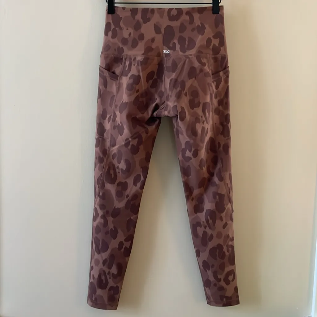 DSG Momentum Ultra High Rise 7/8 Length Pocket Legging Tonal Leopard Mink Shadow Brown - Image 10