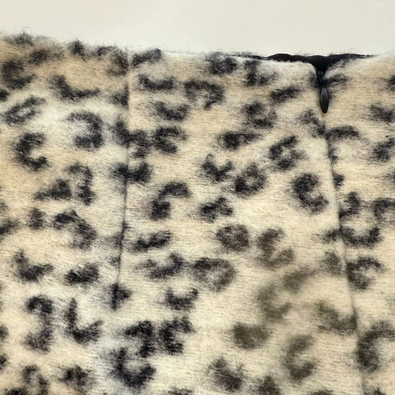 Ann Taylor Furry Pencil‎ Skirt Animal Print Size 10 Petite Business Office Siren - Image 7