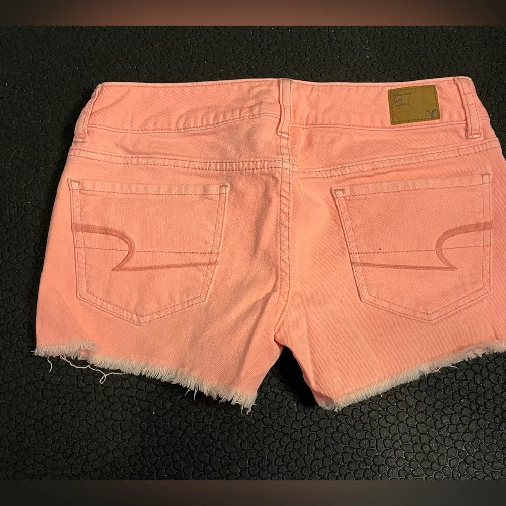 American Eagle bright orange cut off jean shorts size 2 - Image 4