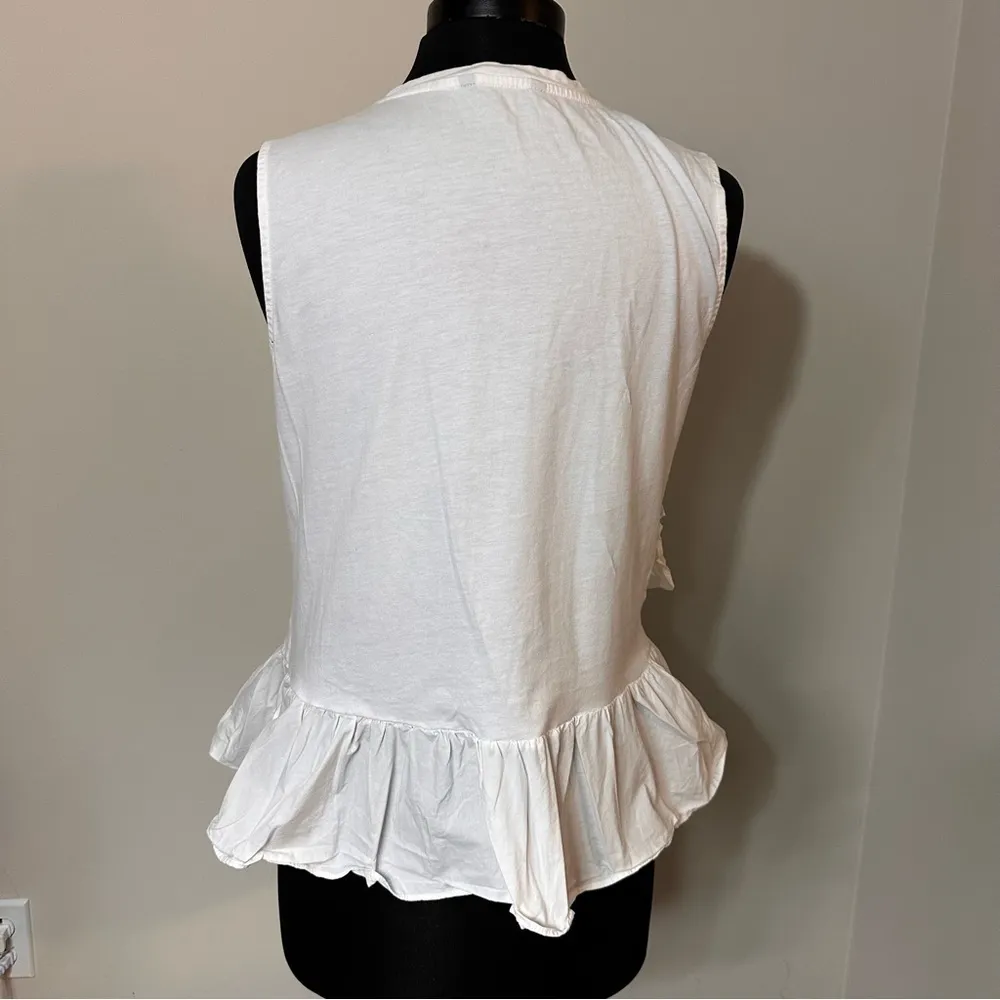 Banana Republic Ruffle White Sleeveless Top in Size Medium - Image 2
