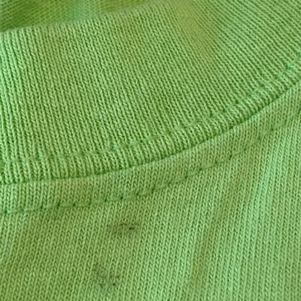 Summer Fish embroidered graphic tee shirt Size L Green Size L - Image 8