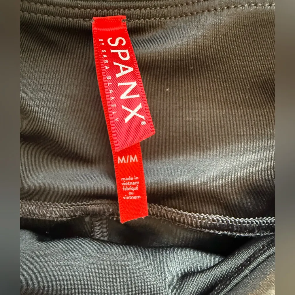 Spanx Faux Leather Leopard Shorts Size Medium - Image 3