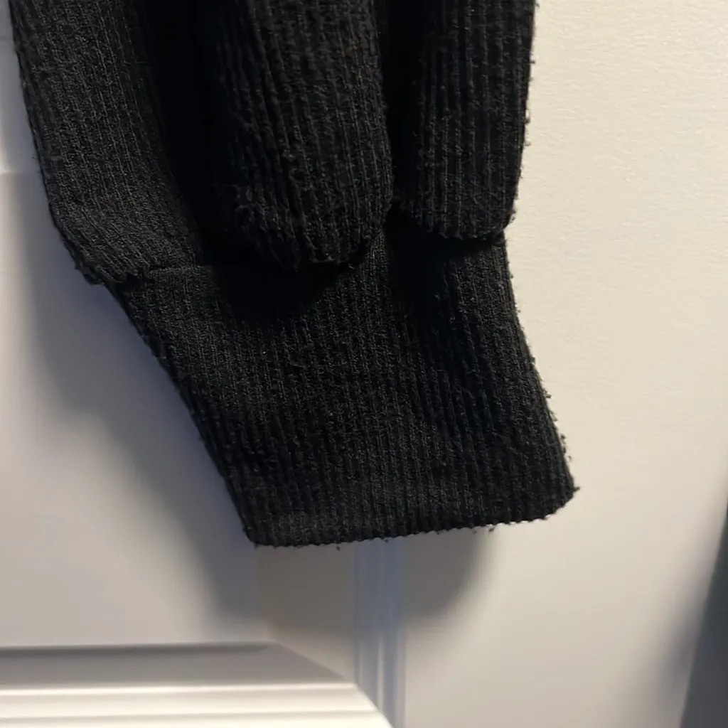 Black turtle neck cropped sweater Size L - Image 5