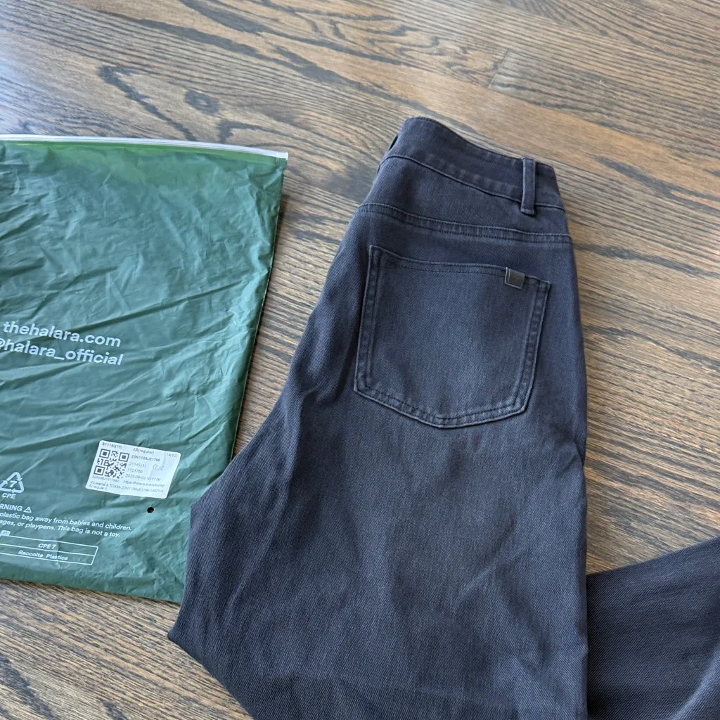 Halara Flex High Waisted Pockets Rolled Hem Wide Leg Jeans Black NWT - Image 15