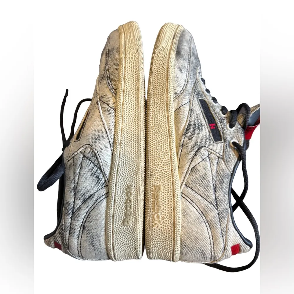Kendrick Lamar Club C Reebok
Sneakers kids size 4.5 women size 7 - Image 7