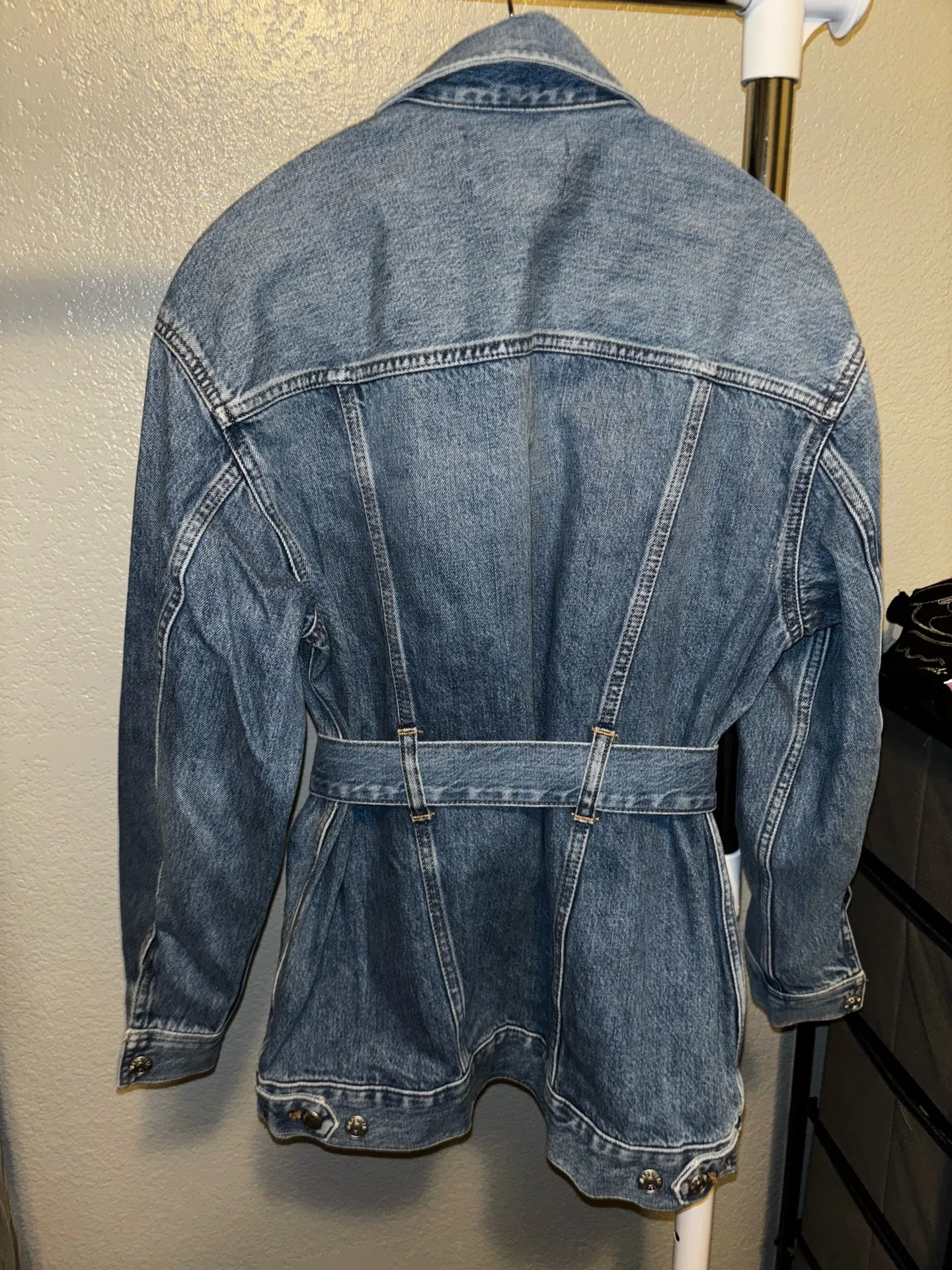 Madewell Belted Oversized Trucker Jean Jacket NWT $148 - Image 6
