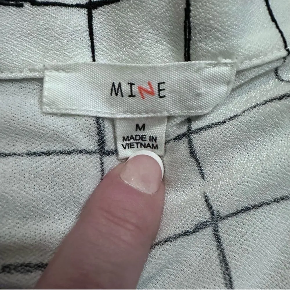 Mine Off The Shoulder White & Black Grid Pattern Long Sleeve Top Size Medium - Image 5