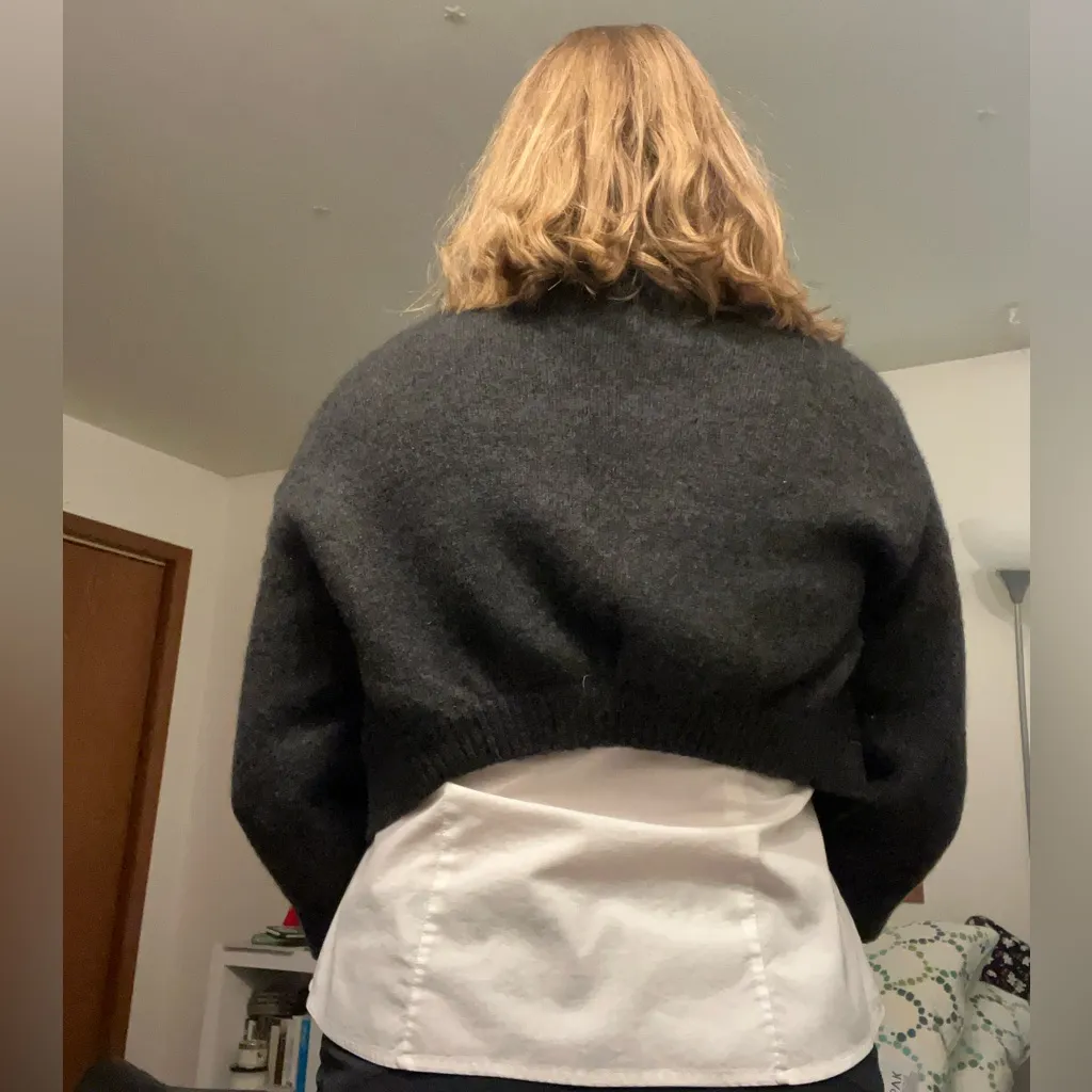 Vince Cropped Cashmere Sweater - Image 6