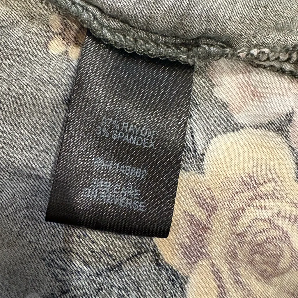 Torrid Floral Tiered Babydoll Dress – Size 2X– Forest Green Boho Bloom Print - Image 5