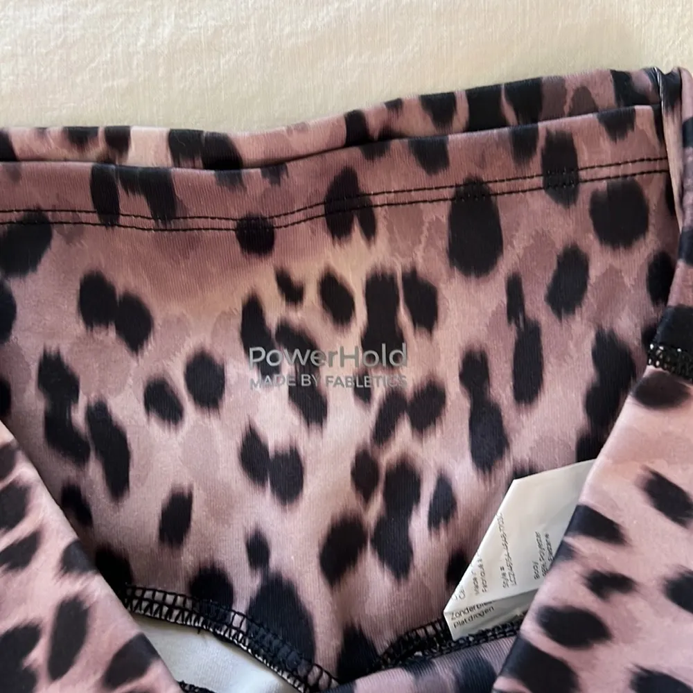 NWT Fabletics Powerhold Legging - Image 3