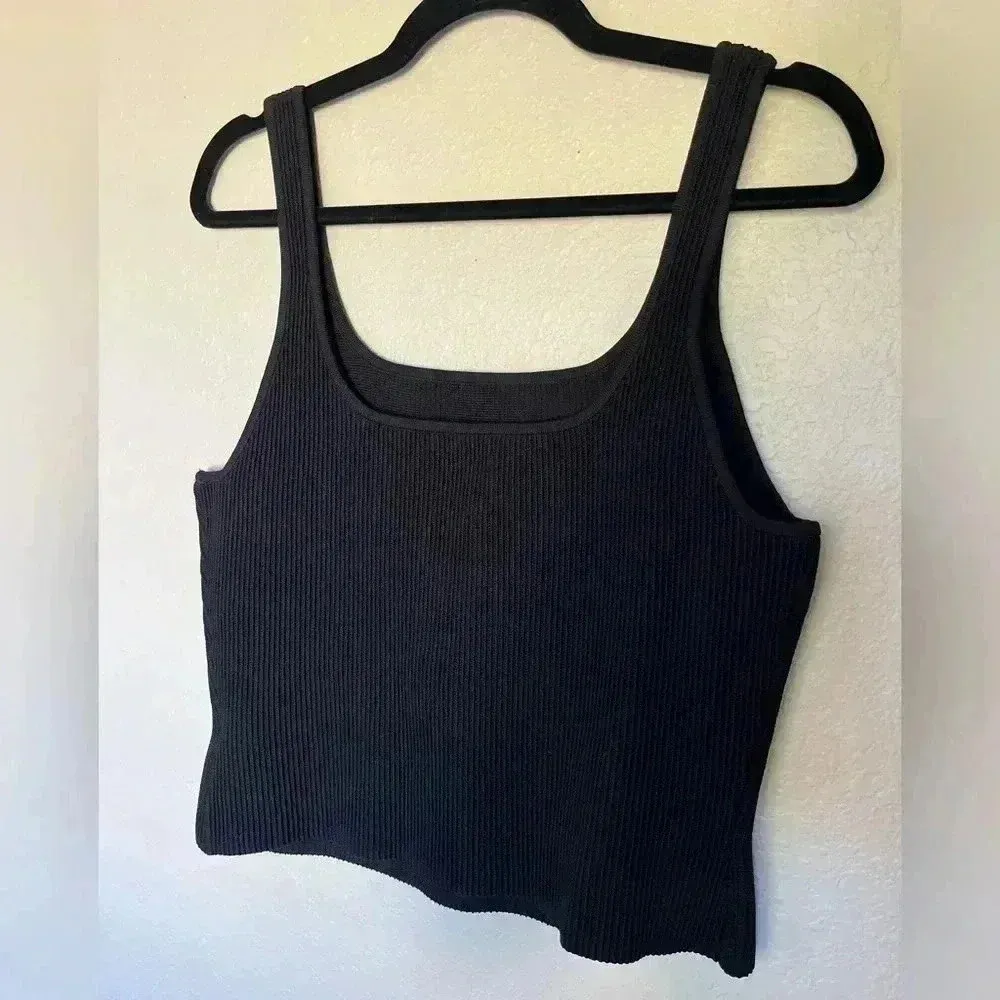Babaton by Aritzia Black Sculpt Knit Squareneck Cropped Tank Top  SIZE XL - Image 6