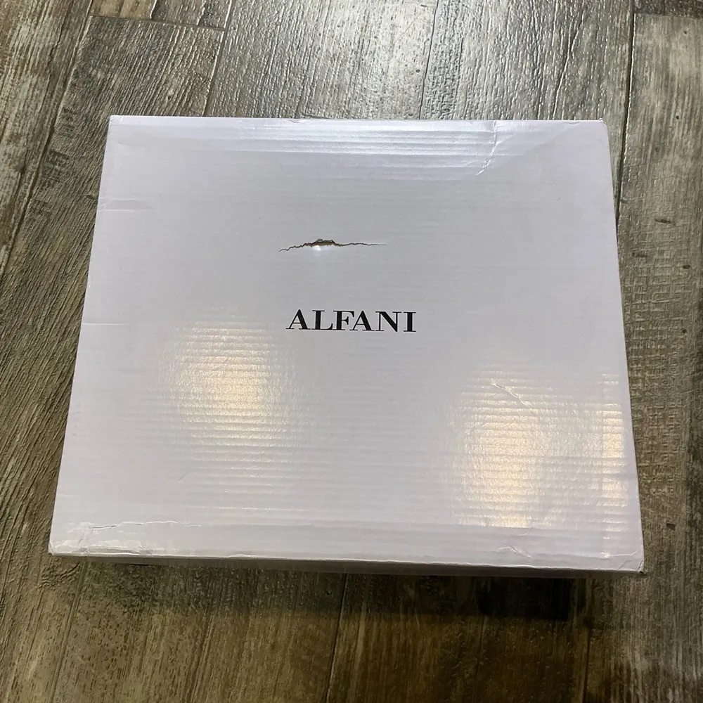 ALFANI Elegant Cream Ankle Boots Size 8 - Image 8