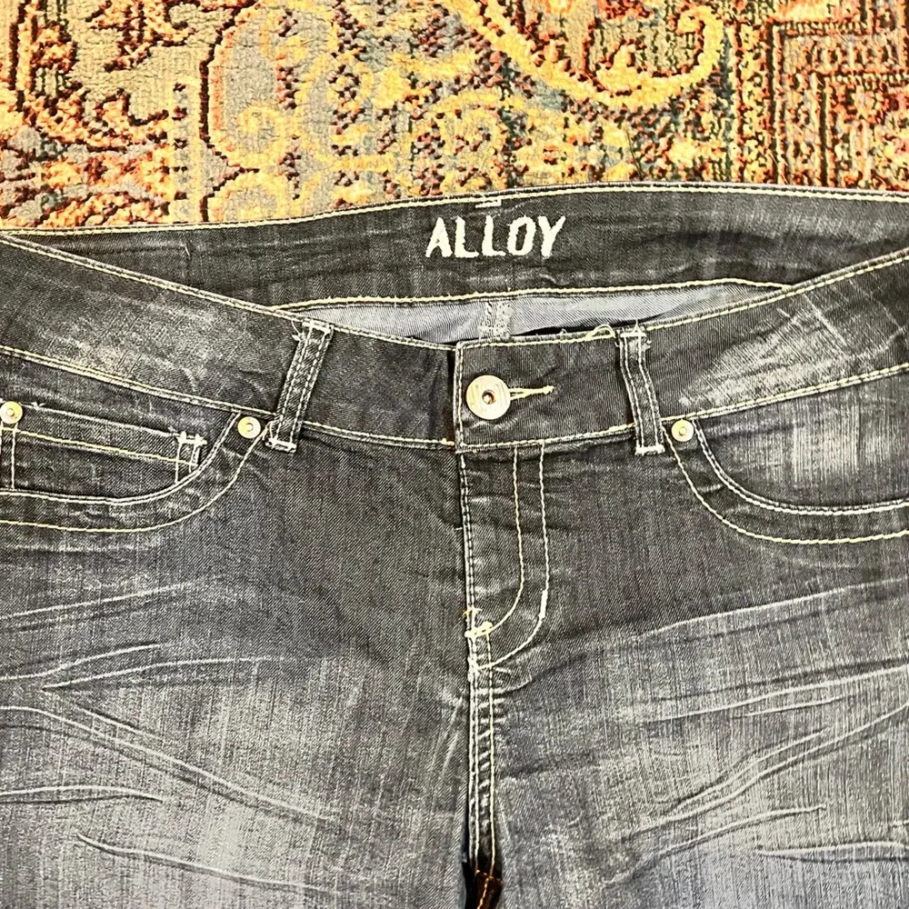 WILL NOT TAKE LESS Women’s Alloy Straight Leg Jeans Gray Size undefined - Image 6