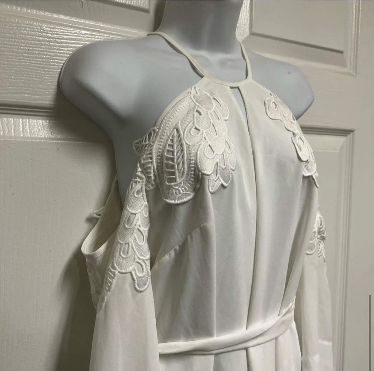 Bar III | Munich Lace Belted Shoulder Blouse - Image 8