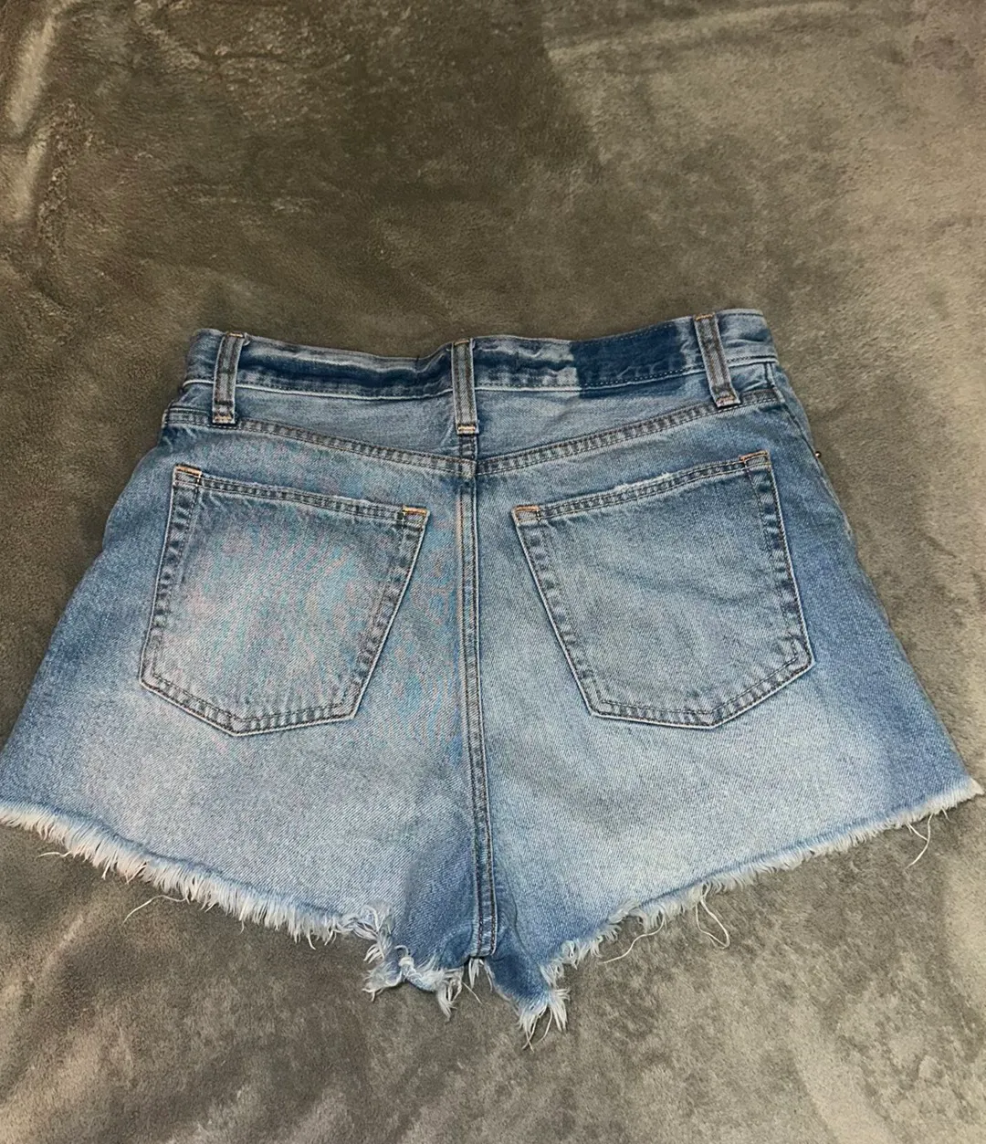 jean shorts - Image 4