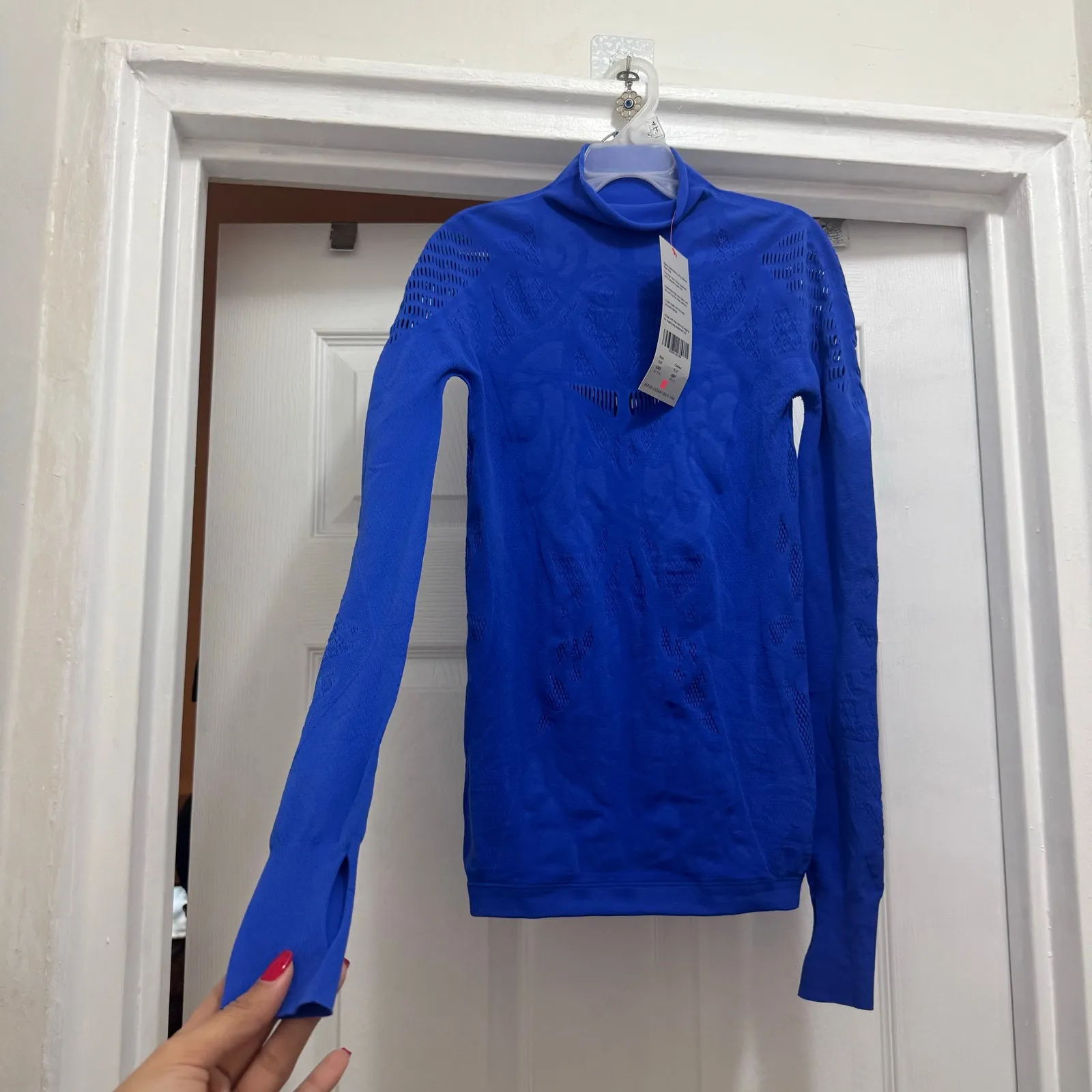 Sweaty betty size S/M Blue Zohra long sleeve run top workout shirt small medium - Image 4