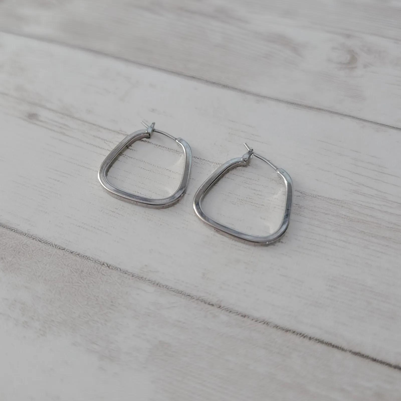Vintage Earrings Silver Tone Unusual Shape Hoops - Image 5