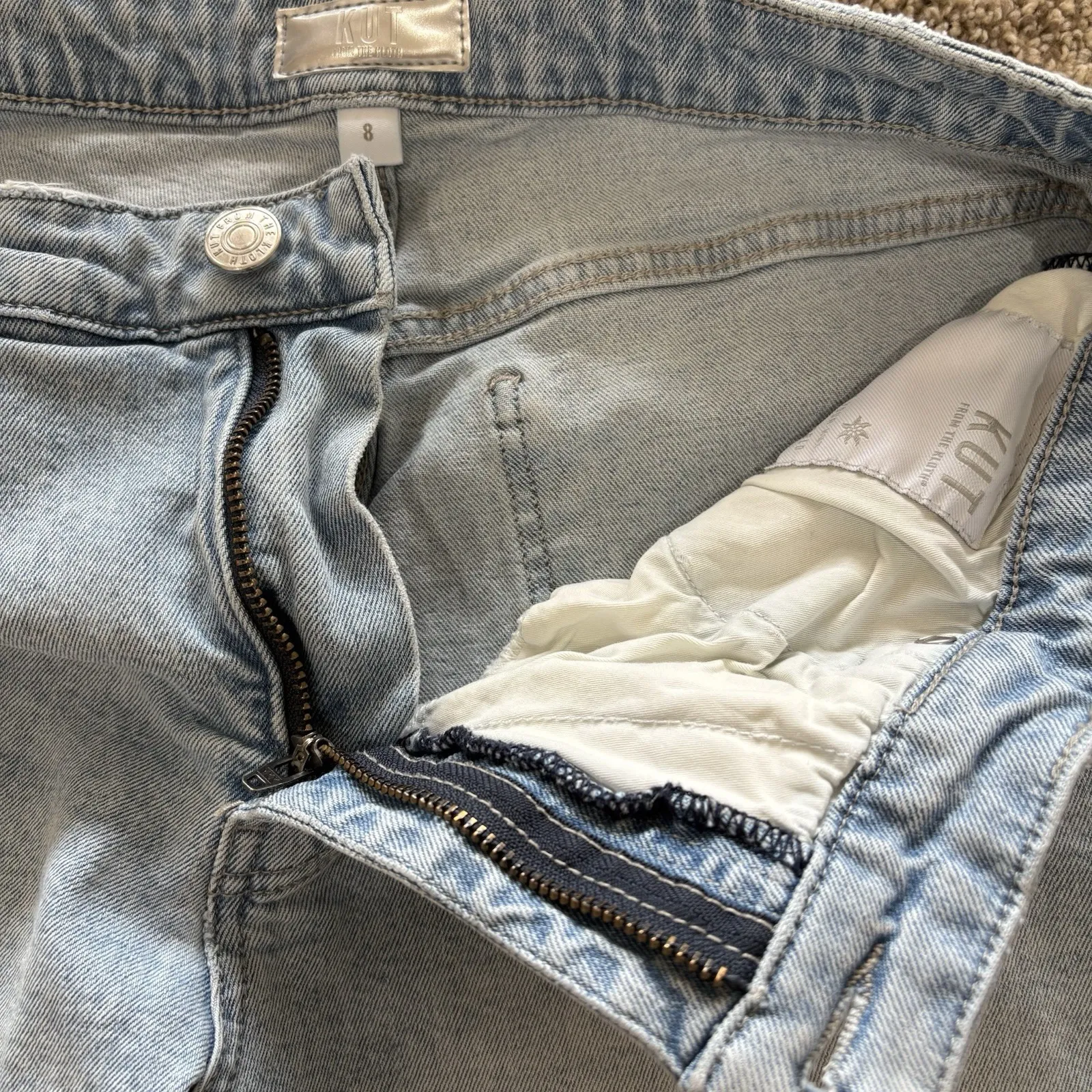 Kut From The Kloth High Rise Short‎ Sz 8 Blue Denim Shorts Frayed Hem Distressed - Image 4
