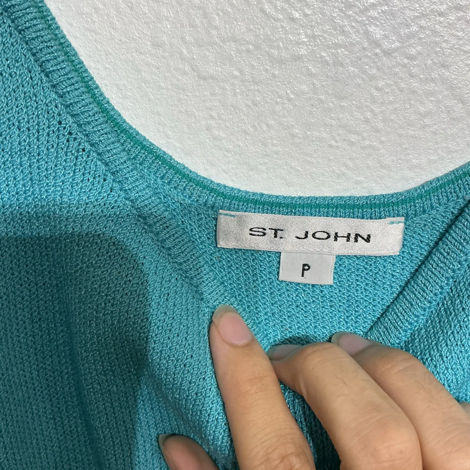 St. John Teal Knit Sleeveless Vintage Blouse Sz 4P - Image 6