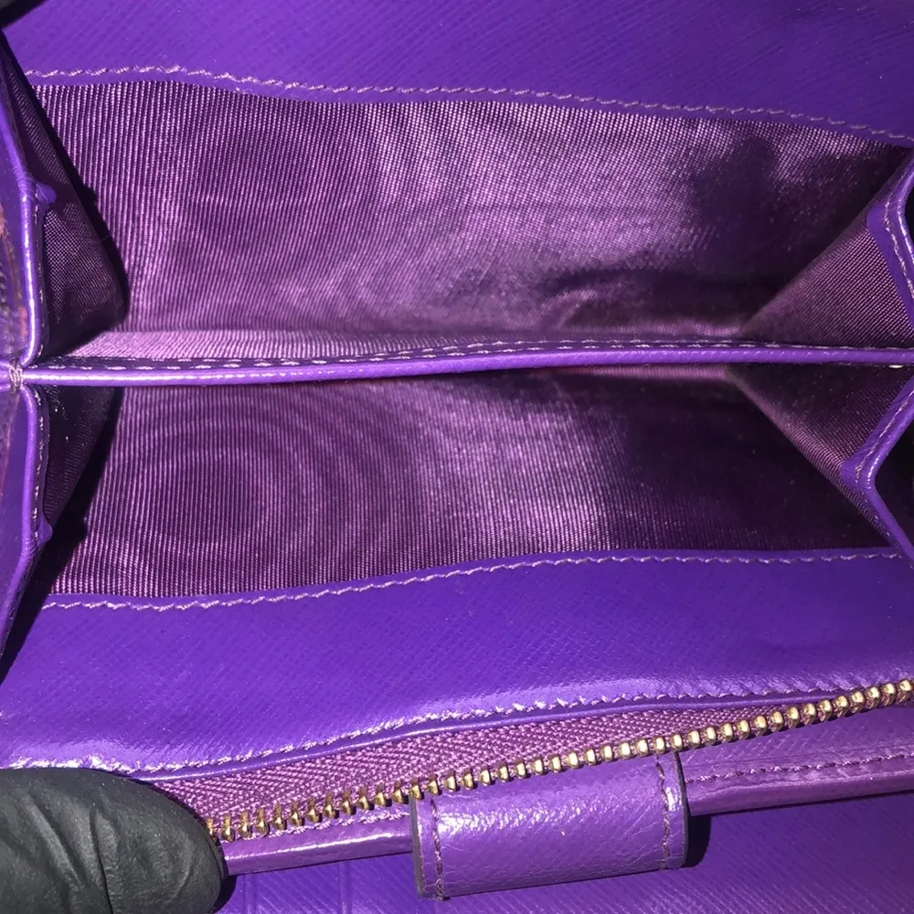 SALVATORE FERRAGAMO Gancini Purple Leather Bifold Full Zip Coin Section Wallet - Image 9