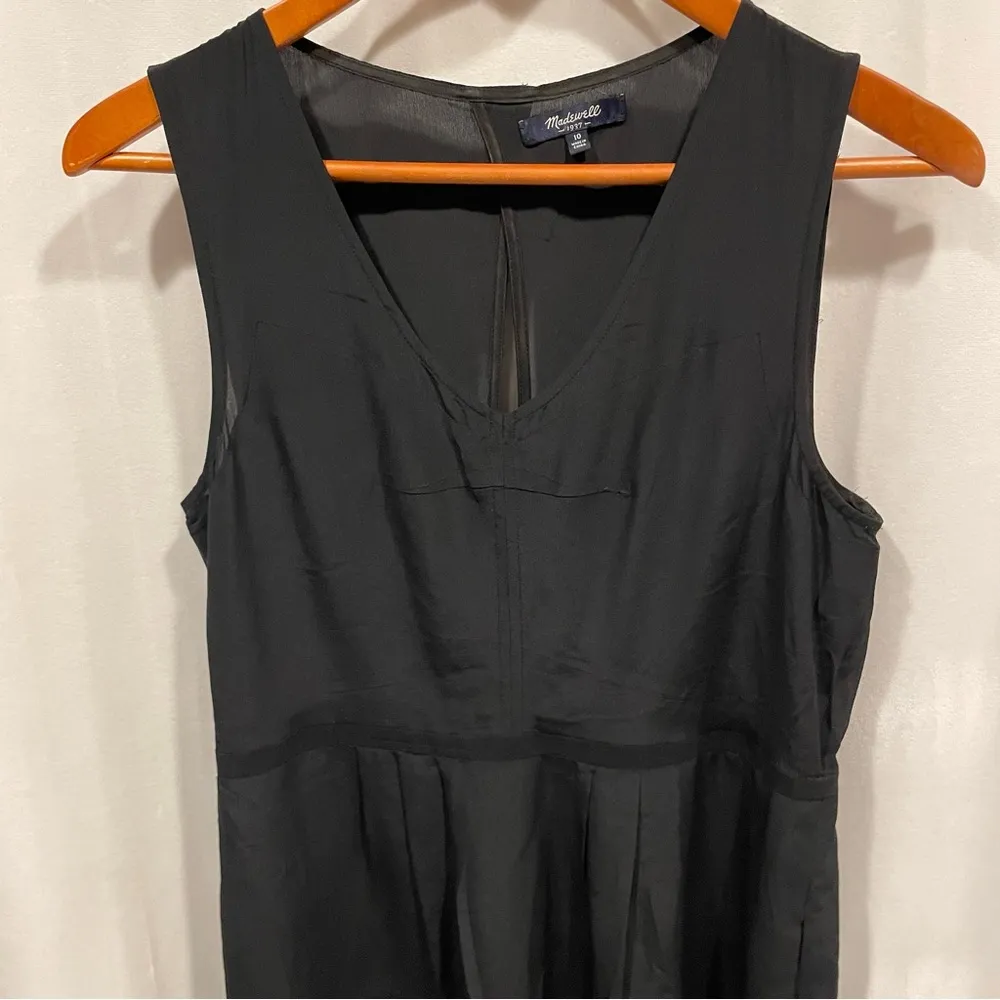 Adorable Madewell black silk v neck dress pockets elastic waist pleated skirt - Image 4