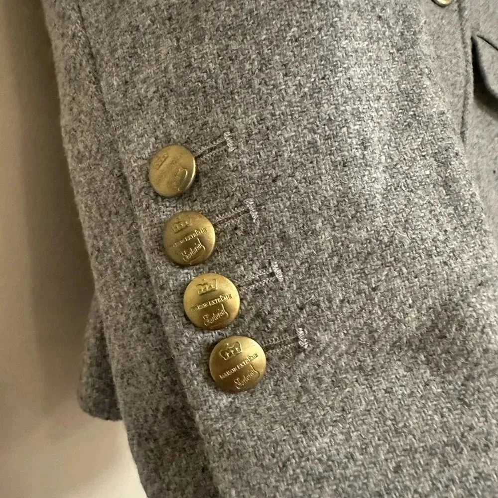 The Extreme Collection Blazer – Gray Gold Buttons Spain, Size 44 (US 4/Small) - Image 5