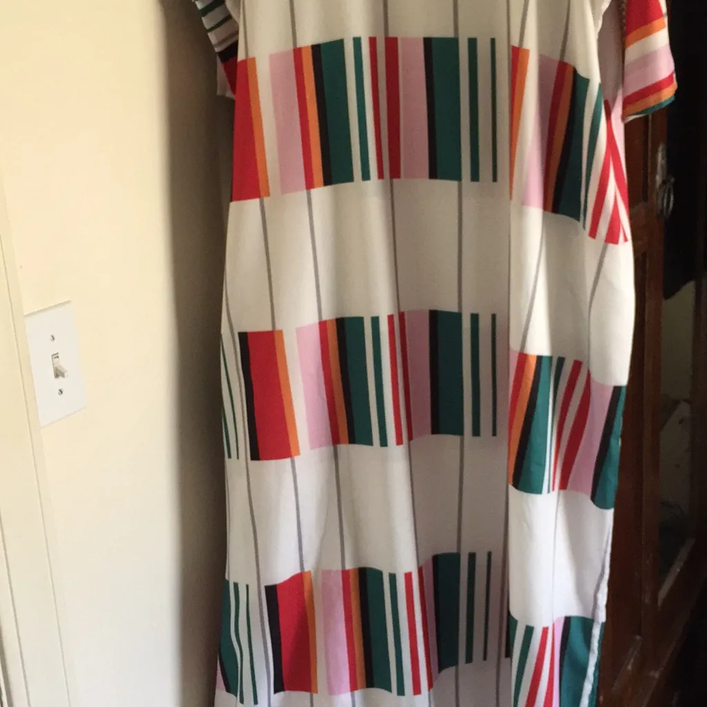 Eye catching flowing coverup dress White - Image 2