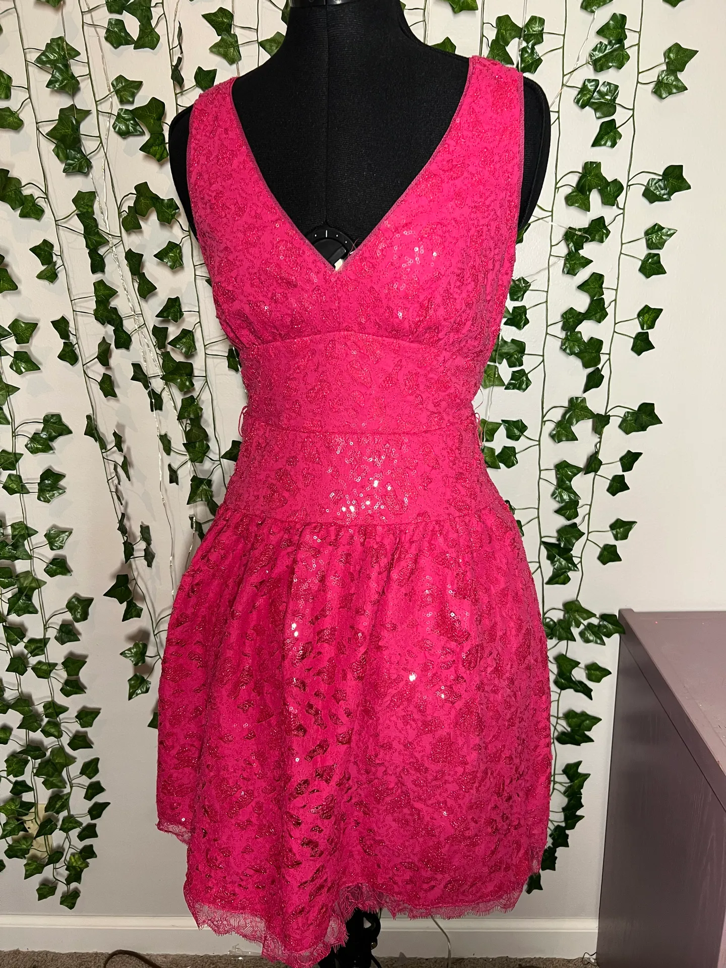 BCBGMAXAZRIA Pink Dress With Pockets - Image 4