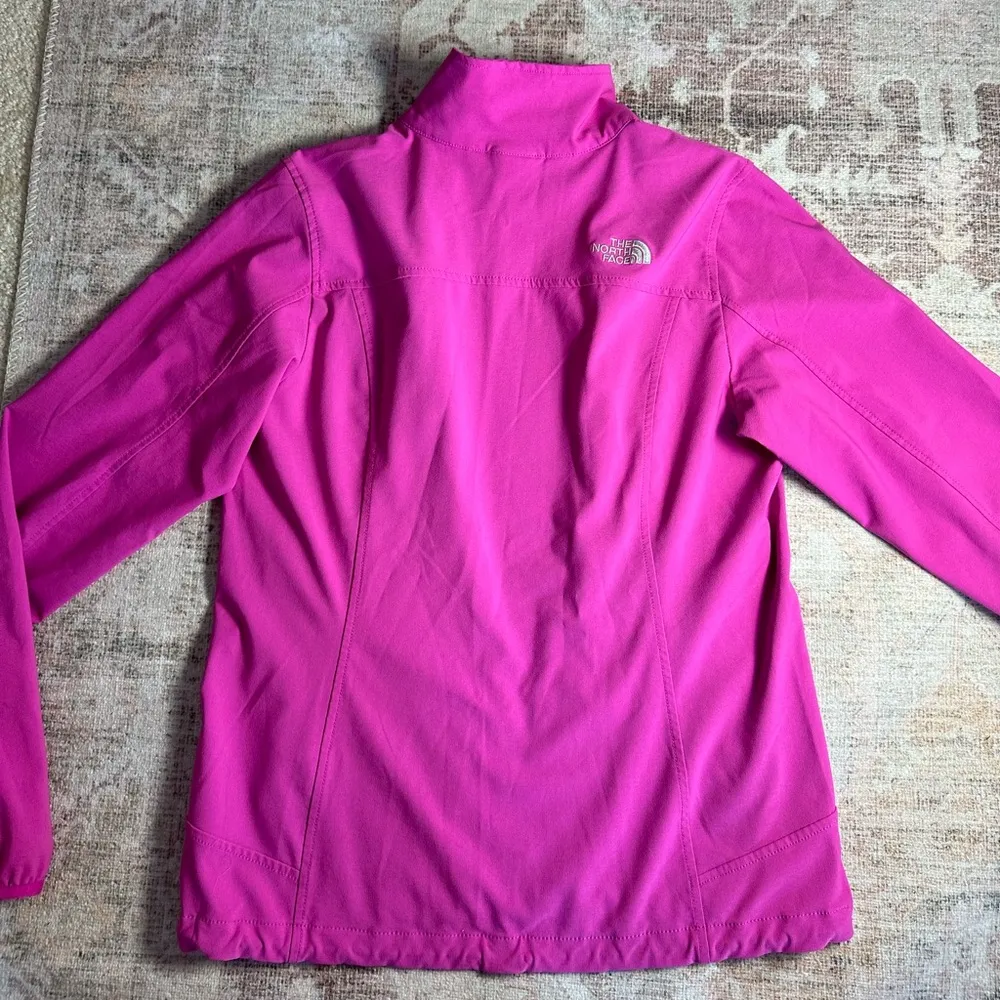 The North Face Pink Windbreaker - Image 2