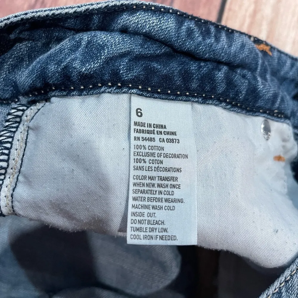 American Eagle Ripped Jean Shorts - Image 4